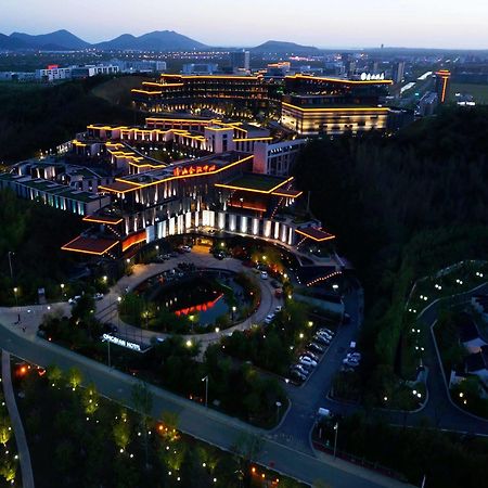 Suzhou Qingshan Conference Center Hotel Exterior photo